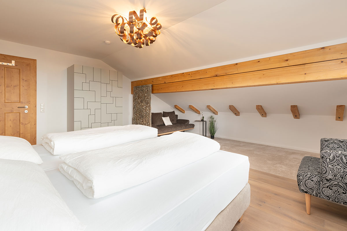 designferienhaus-xxl-chalet-ski-in-out-wagrain-38