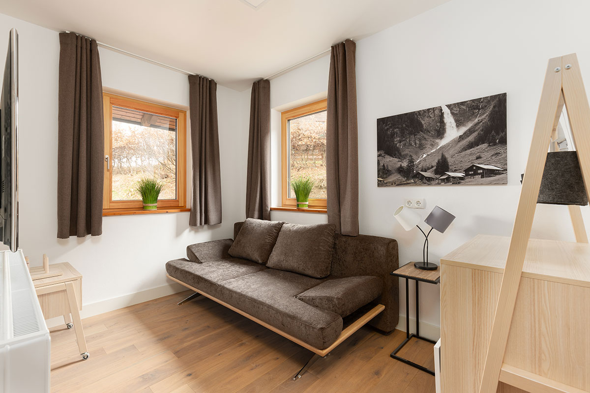 designferienhaus-xxl-chalet-ski-in-out-wagrain-41